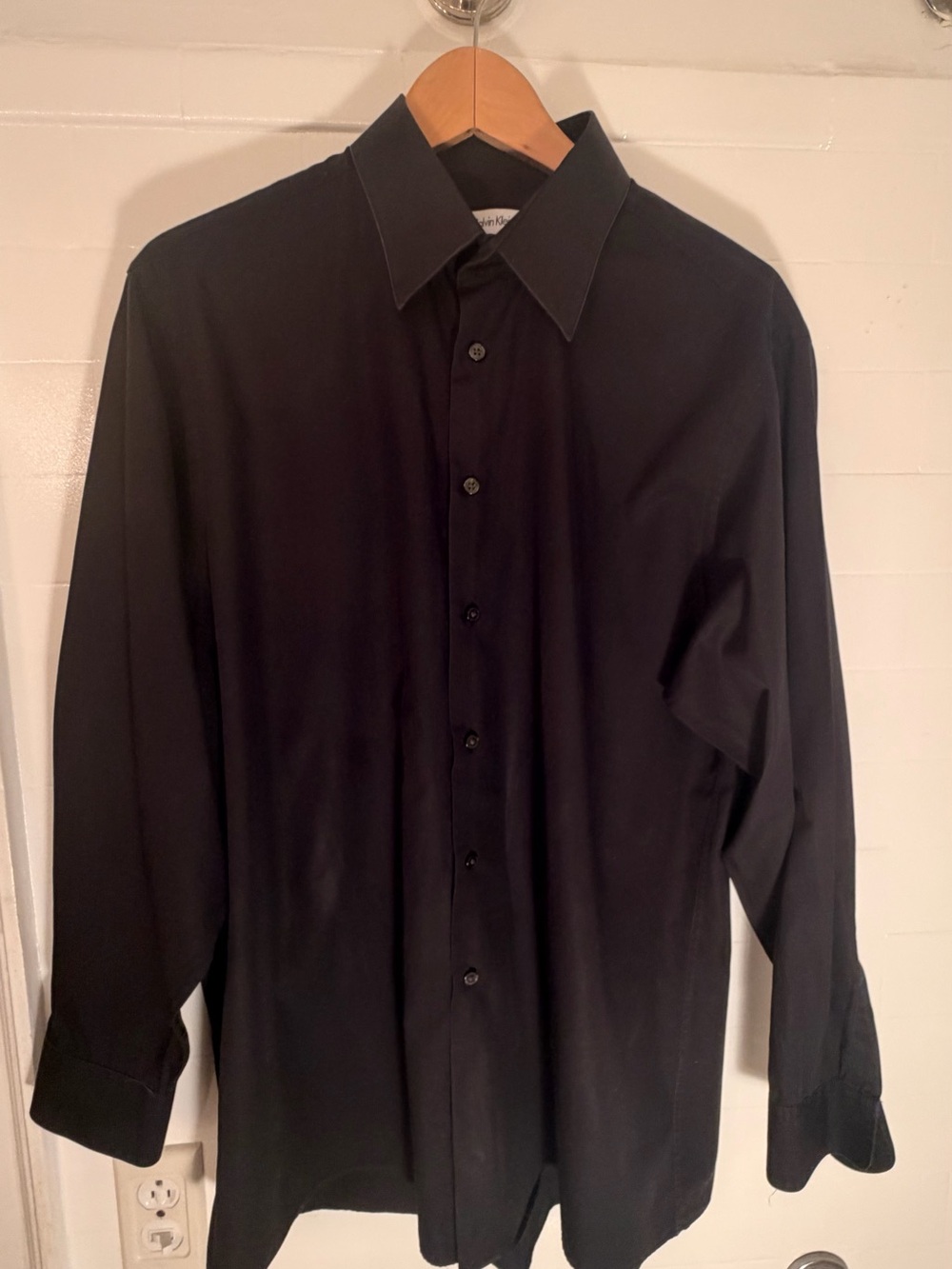 Calvin Klein Black 100% Cotton Dress Shirt Men’s 16½ 32/33 Long Sleeve